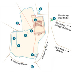 Mapa ng Jerusalem at palibot nito. Nakalista ang mga tiyak na lugar at di-tiyak na lugar. 1. Templo. 2. Hardin ng Getsemani. 3. Palasyo ng gobernador. 4. Bahay ni Caifas. 5. Palasyong ginamit ni Herodes Antipas. 6. Paliguan ng Betzata. 7. Imbakan ng Tubig ng Siloam. 8. Bulwagan ng Sanedrin. 9. Golgota. 10. Akeldama.