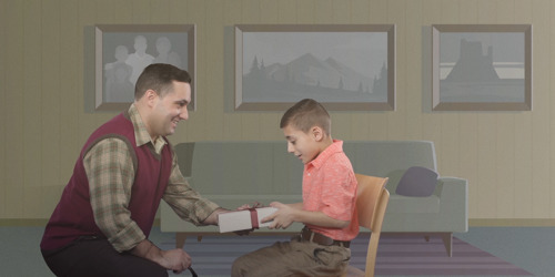Uma criança ganha uma Bíblia do pai e a usa por toda a vida