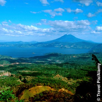 A Visit to El Salvador | Lands and Peoples