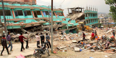 ساختمان‌های ویران‌شده پس از زمین‌لرزهٔ نپال
