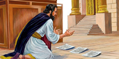 Kung Hiskia ber framför Jehovas altare, där ligger det brev som kommer från Assyriens kung.