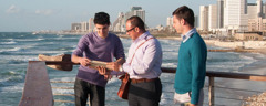 Jehovah’s Witnesses preaching in Tel Aviv