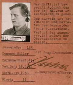 Häftlingsausweis von Charlotte Müller.