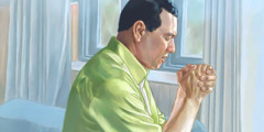 Ένας άντρας προσεύχεται