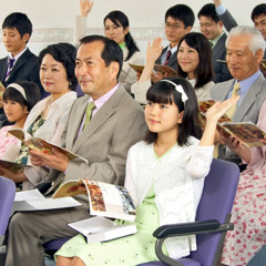 Eine Zusammenkunft von Jehovas Zeugen in Japan