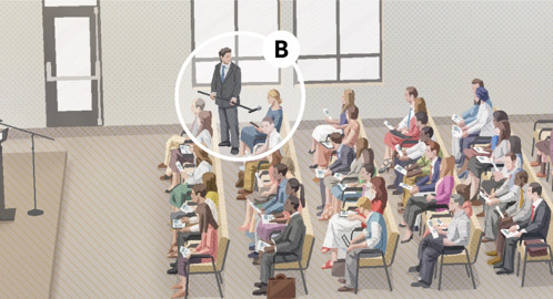 B. Durante una reunión, una Testigo sentada en el auditorio comenta en una sección de la reunión en la que se hacen preguntas.