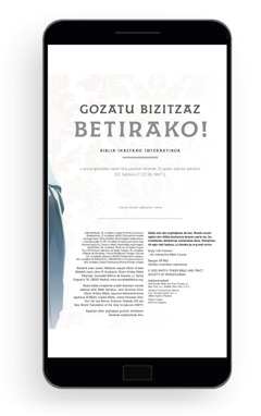 Gozatu bizitzaz betirako! Biblia-ikastaroaren hasiera. Gizon bat oinez doa mendi, zuhaitz eta landare ederren artean dagoen bidetxo batetik.