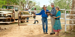 Jehovovi svedkovia zvestujú na dobytkárskej farme v austrálskom vnútrozemí