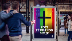 Një poster nga një kishë që toleron homoseksualizmin