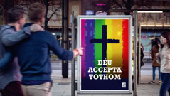 Un cartell publicitari d’una església que tolera l’homosexualitat