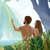 آدم و حوّا در باغ عدن به آبشاری نگاه می‌کنند.‏