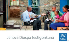 Jw.org nisqaman yaykunapaq tarjetachapa dibujochanpim Jehova Diospa testigon huk aylluman bibliamanta yachachichkan