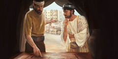 Król Salomon na placu budowy świątyni uważnie słucha pracownika, który omawia plan prac.