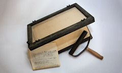 A small mimeograph machine