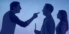Egy férfi vitatkozni próbál Jehova Tanúival, de ők nem szólalnak meg