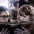 To tenåringsjenter ser i en gammel bok som handler om det okkulte