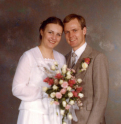 霍坎和妻子海倫妮，攝於結婚當天。