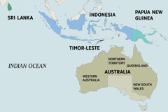 Mapa ng Australia at ng kalapit na mga bansa, kasama na ang Sri Lanka, Indonesia, Papua New Guinea, at Timor-Leste. Makikita sa mapa ng Australia ang Northern Territory at ang estado ng Western Australia, Queensland, at New South Wales.