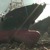 Sebuah kapal besar setelah tsunami menyapu Jepang