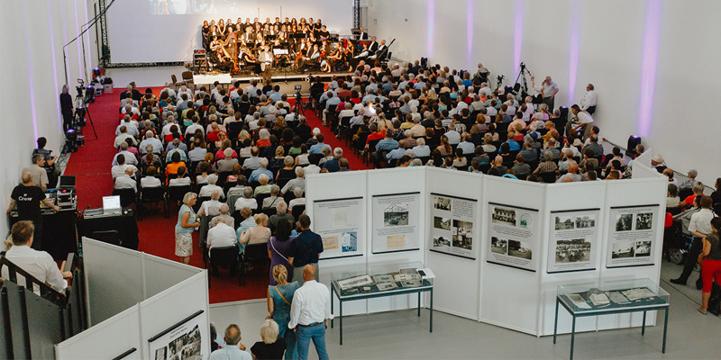 エホバの証人の歴史的大会の70周年を記念するエキシビションがドイツのカッセルで開催