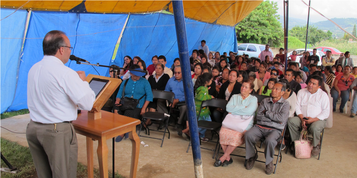  Amérique centrale pour soutenir l’immense programme de reconstruction.   702019134_univ_cnt_01_lg